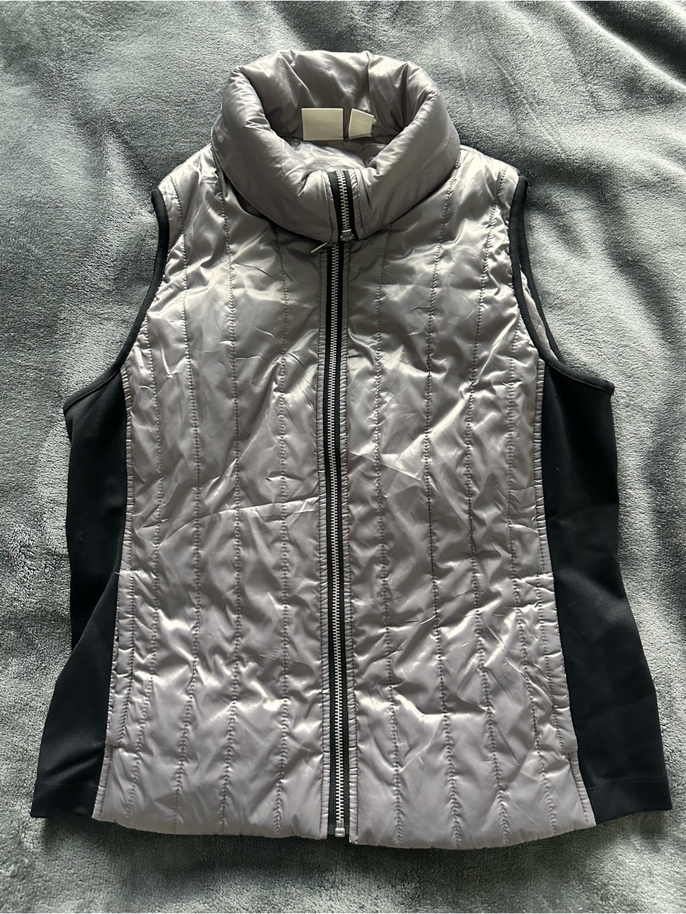 Zenergy by Chico’s Quilted Puffer Vest Size 0 Silver Gray Black Full Zip - Picture 5 of 14